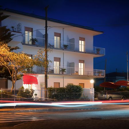 Minturnae Hotel Scauri  Eksteriør bilde