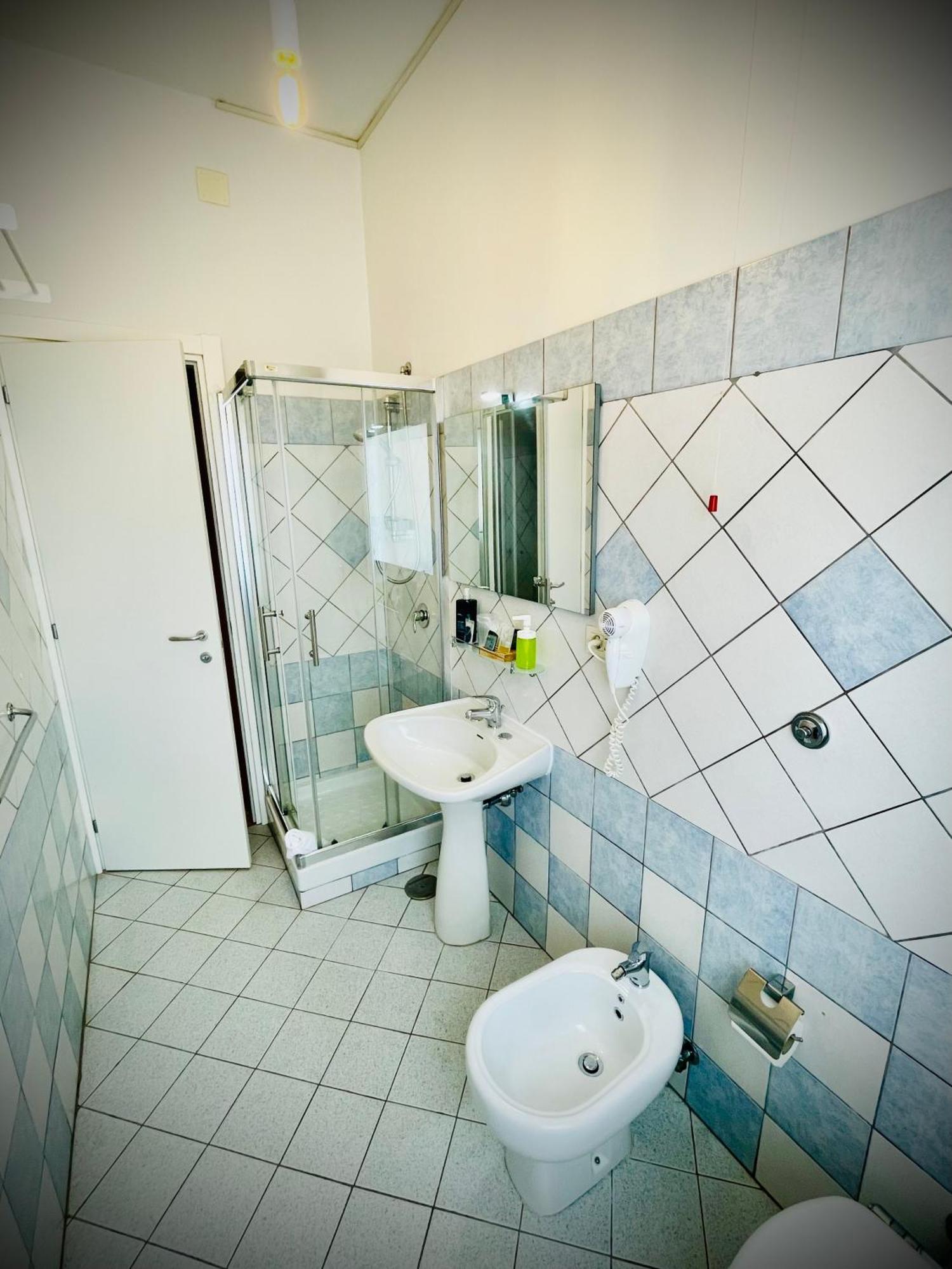 Minturnae Hotel Scauri  Eksteriør bilde